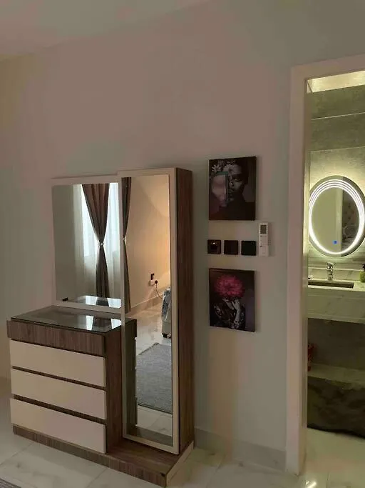 ג'דה Lovely Spacious 1 Bedroom Almarwahالمروه دخول ذاتي דירה